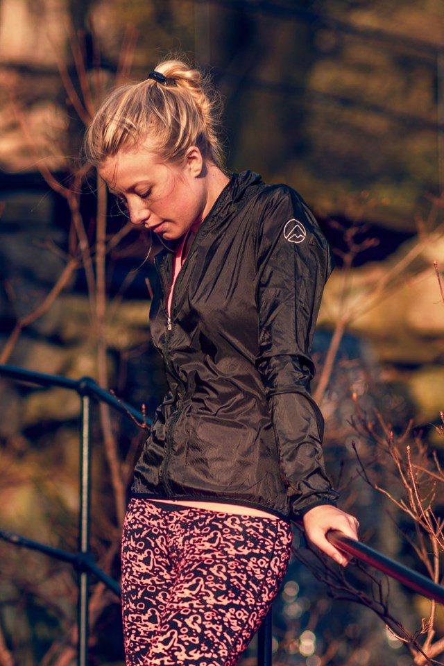 Terreng lettvektsjakke Black Dame - 1