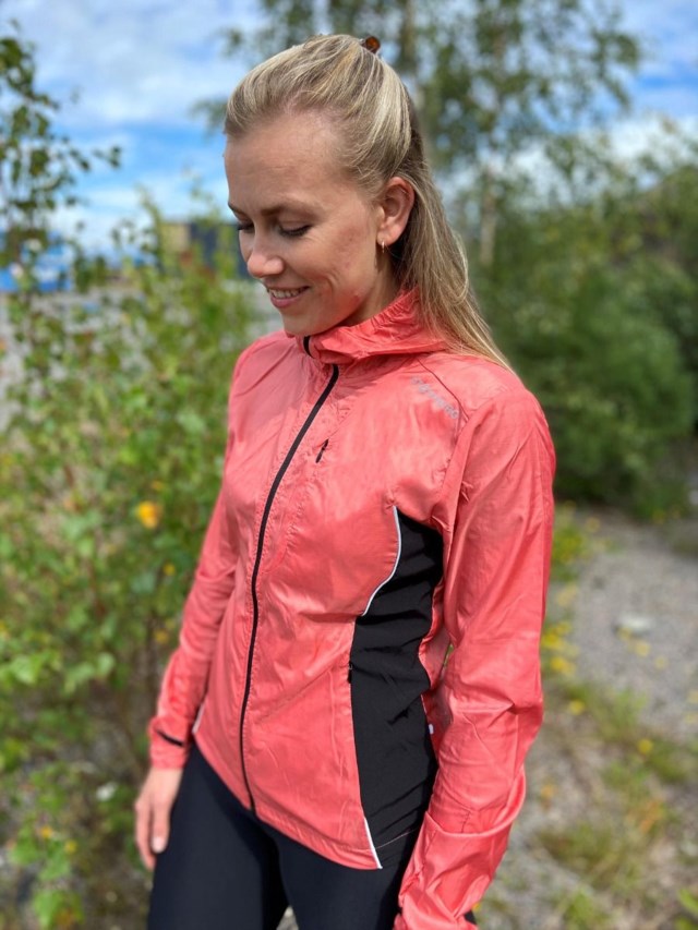Lordalen lettvektsjakke Porselain Rose/ Jet Black - 1