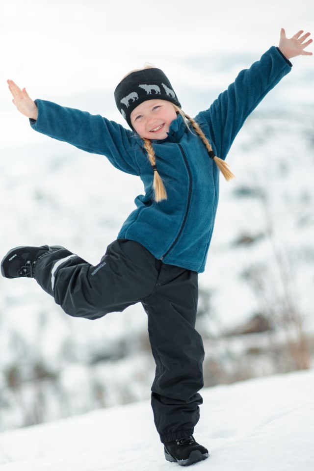 Veiviser resirkulert skallbukse barn 1-7 Black Barn - 1
