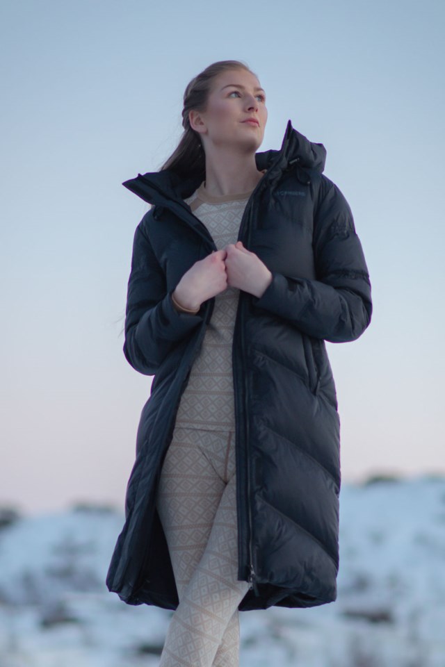 Longyearbyen resirkulert lang dunparkas Black Dame - 1