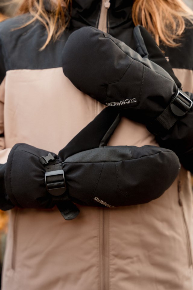 Isbre vott med ullfôr Black Barn - 1