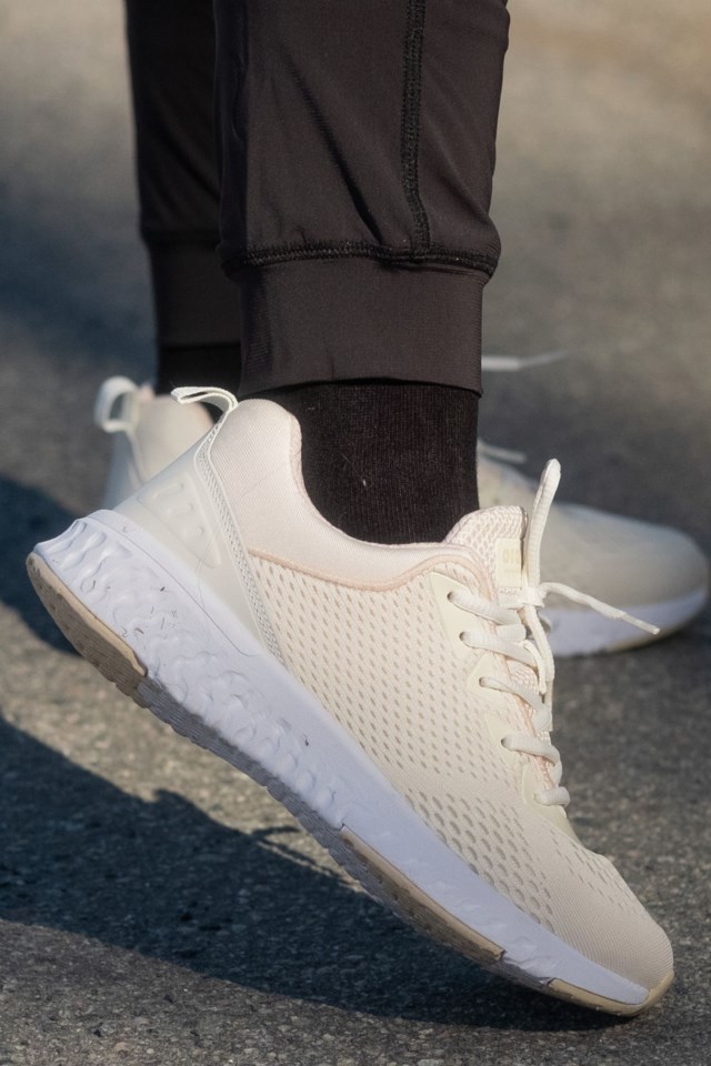 Alna joggesko Beige - 1