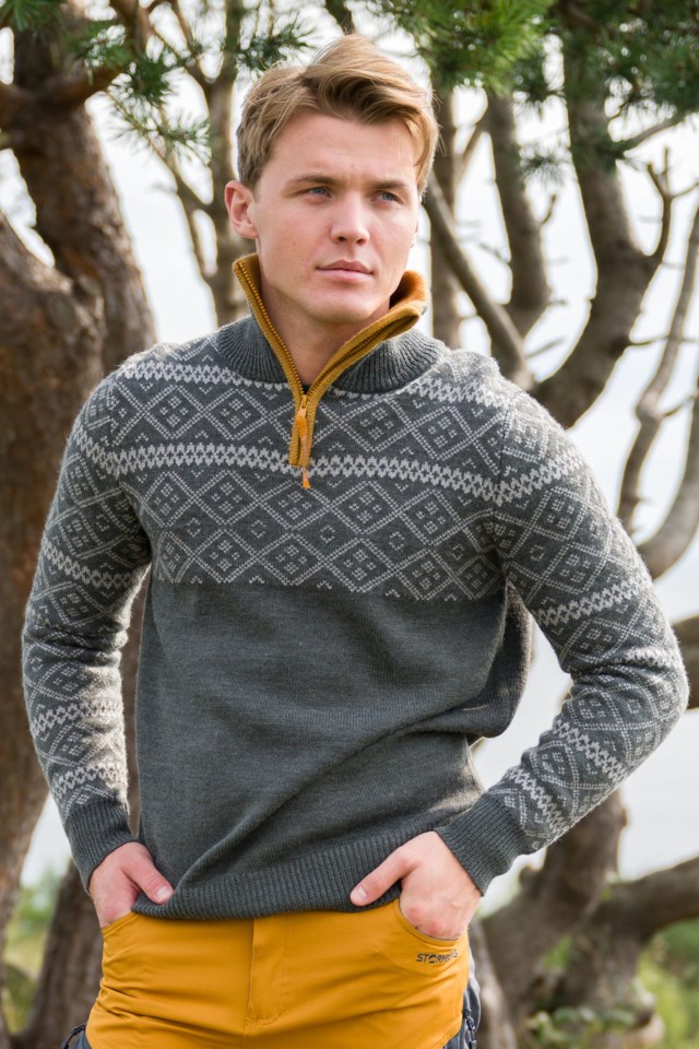 Norddalen Half Zip ullgenser Ebony Dark Grey / Buckthorn Brown - 1