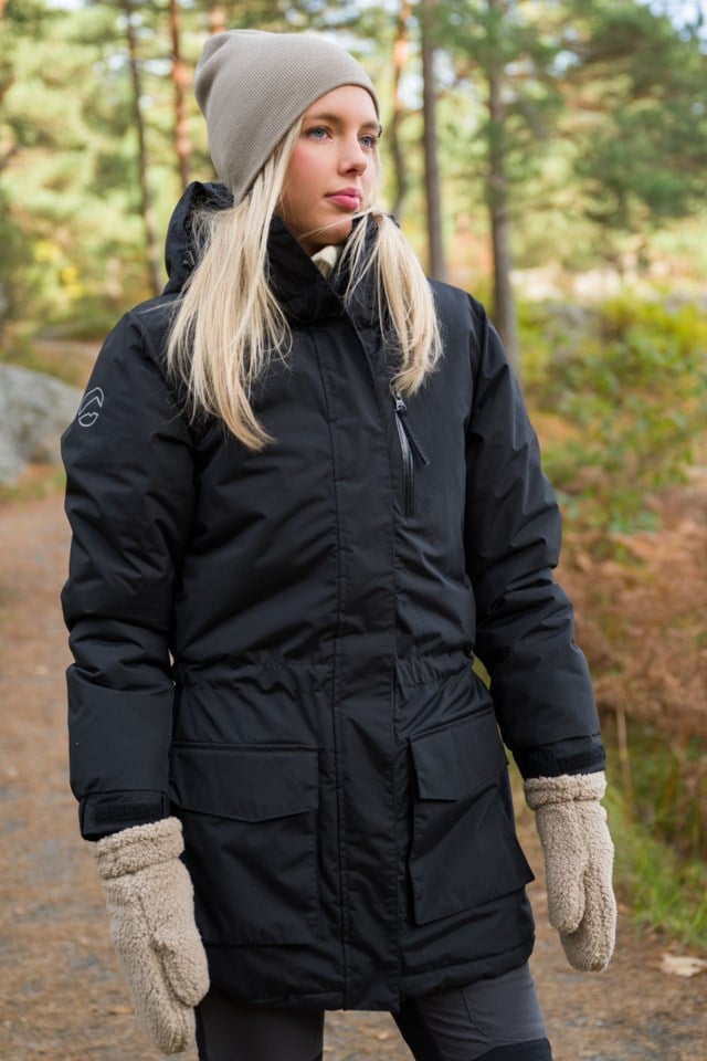 Nordlys resirkulert vattert parkas Black Dame - 1