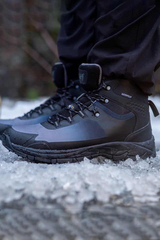Frostfjell vanntett piggsko Black|Grey Unisex - 1