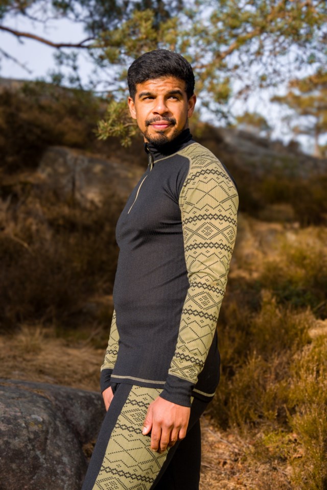 Halsafjell Half Zip trøye Jet Black / Mermaid - 1