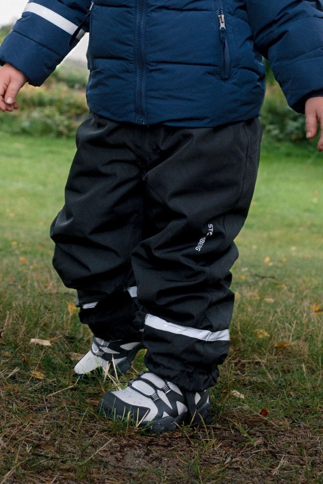 Kvitfjell vattert bukse barn 1-7 Black Barn - 1