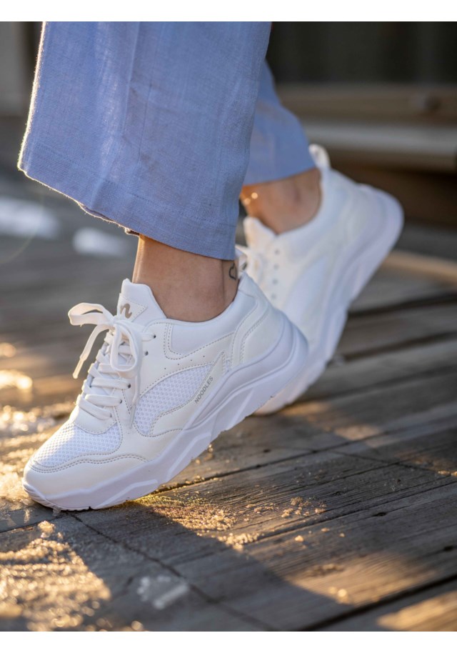 Runabout sneaker