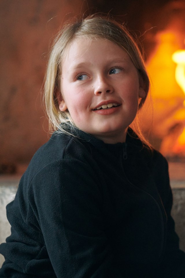 Fløyen fleecegenser barn 8-14 Black Barn - 1