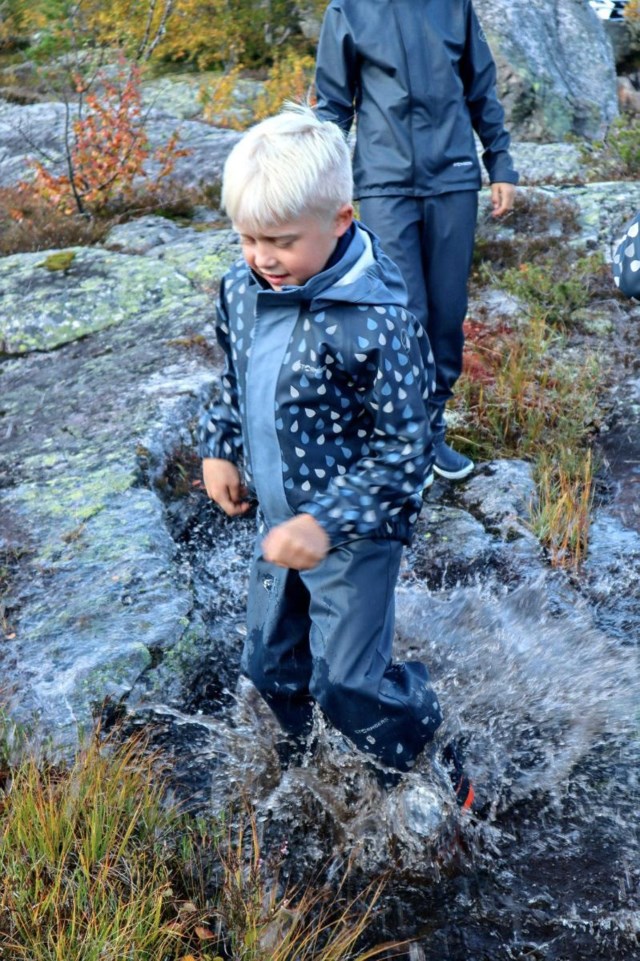 Stormflod regnjakke - testvinner barn 1-7 Blue Barn - 1