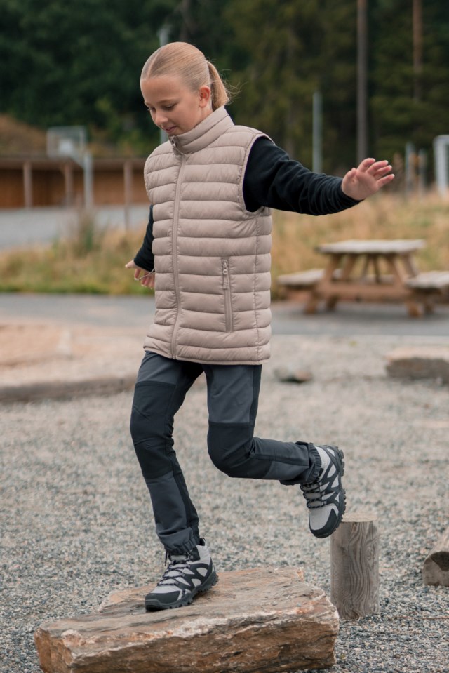 Folgelia vest barn 8-14 Beige Barn - 1