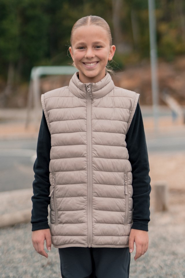 Folgelia vest barn 8-14 Beige Barn - 1