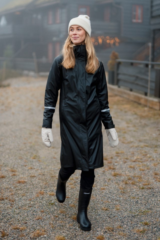 Båtsfjord lang regnkåpe Black Dame - 1