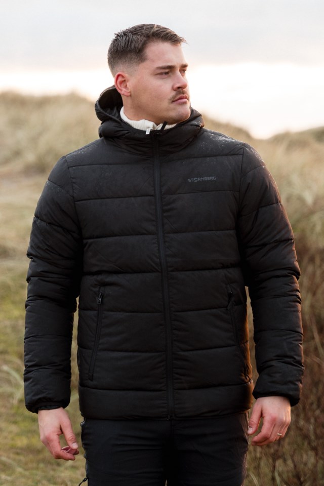 Strimfonna vattert jakke m/ hette Black Herre - 1