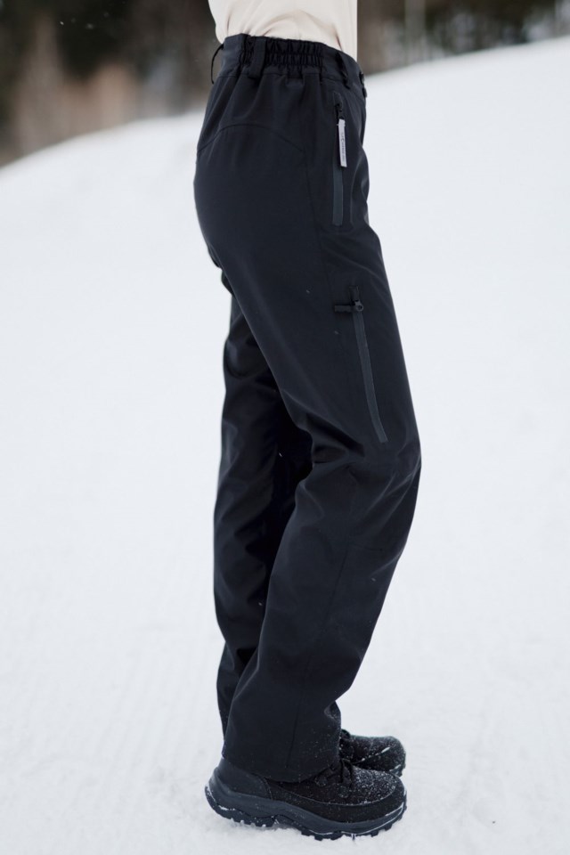 Romsdal 3-lags teknisk skallbukse Black Dame - 1