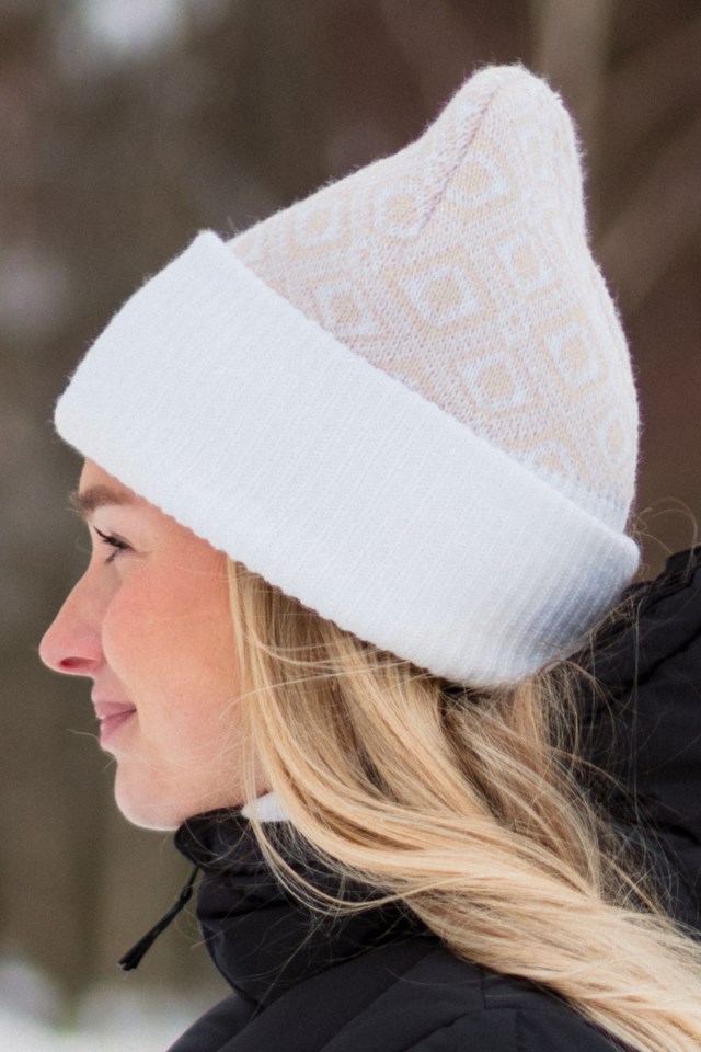 Hørsfjell strikkelue Beige Dame - 1