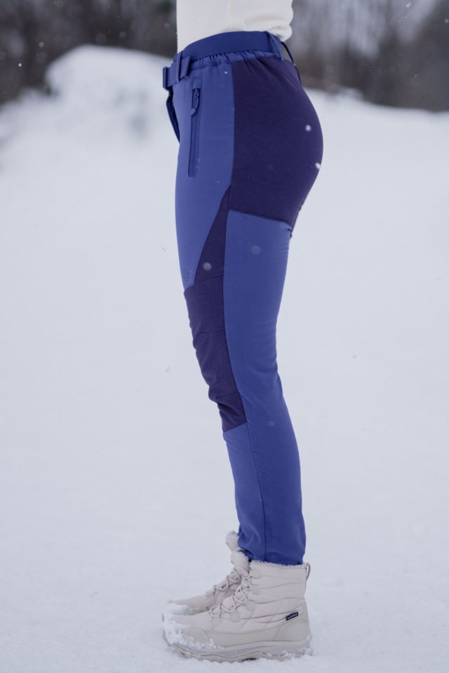 Vehusknausen isolert turbukse Blue Dame - 1