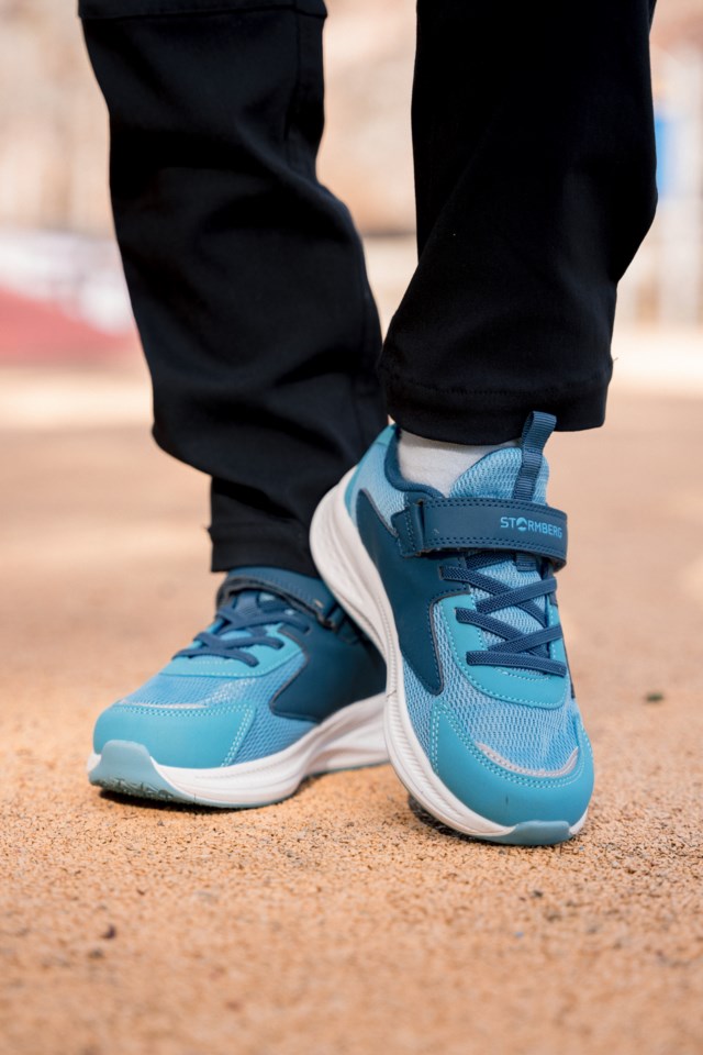 Loten sneaker barn Turquoise Barn - 1