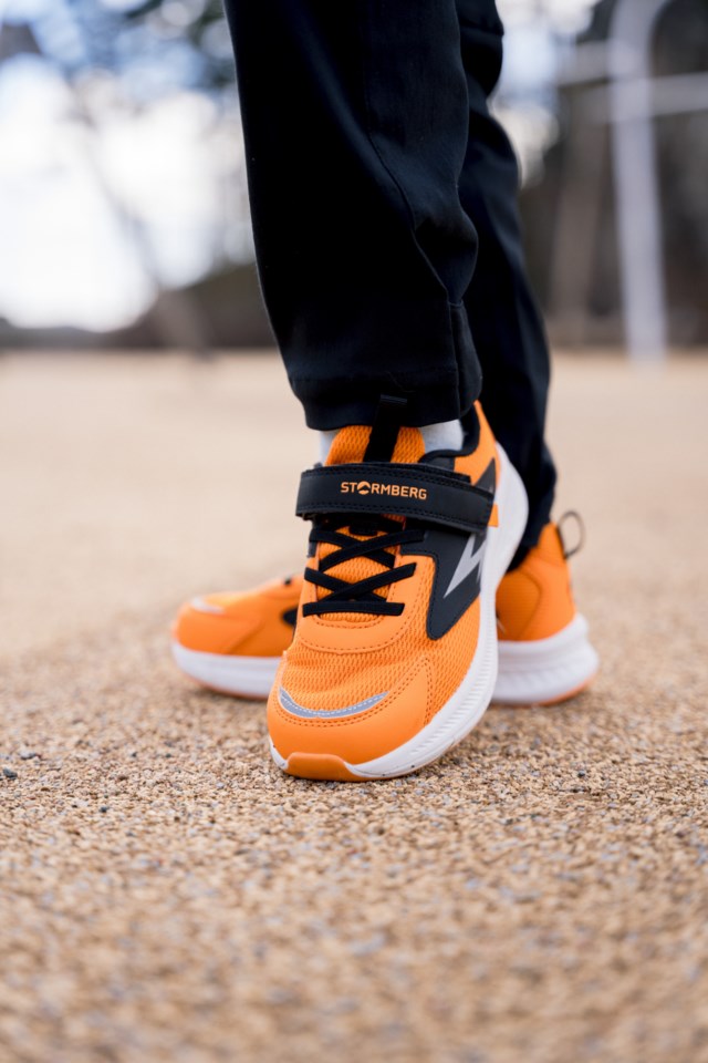 Loten sneaker barn Orange Barn - 1