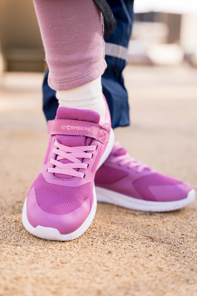 Tromlingene sneaker barn Pink Barn - 1