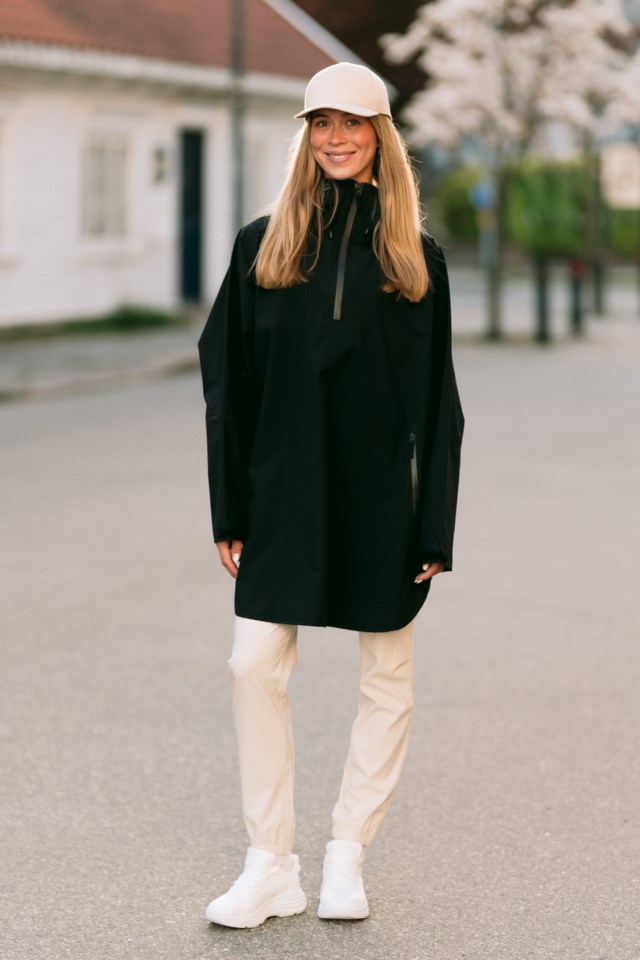 Lofotregn skallponcho Black Unisex - 1