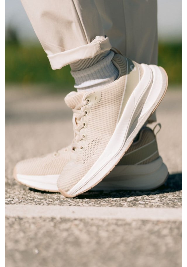 Tren sneaker