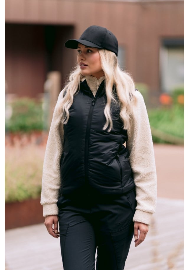 Eiganes lettvekts vest