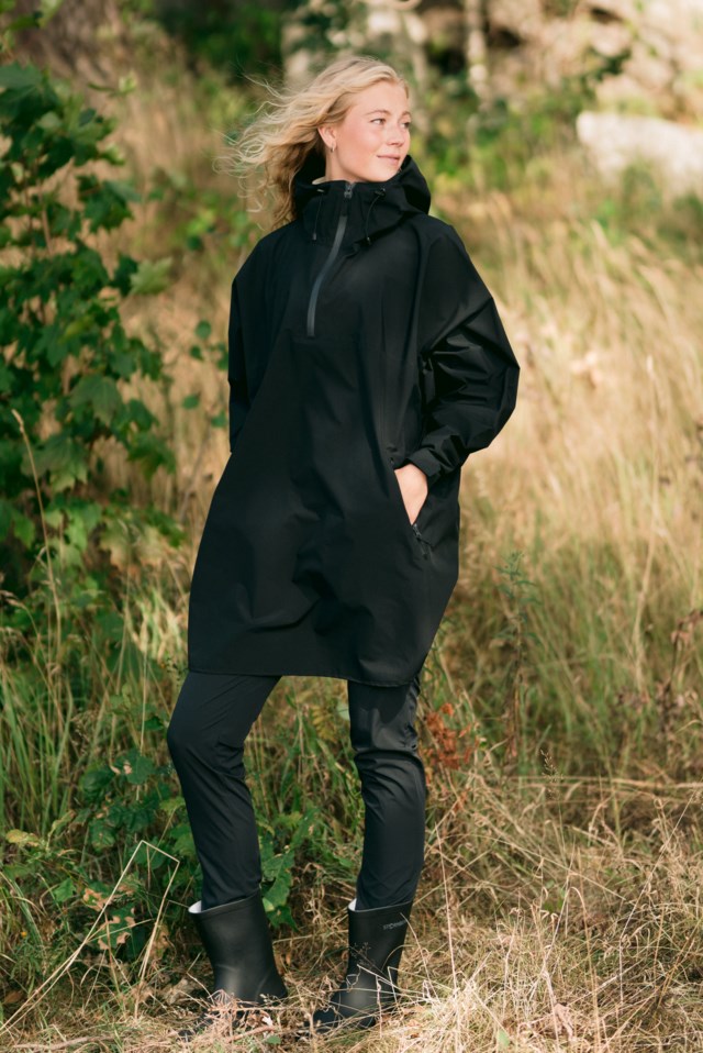 Lofotregn skallponcho Black Unisex - 1