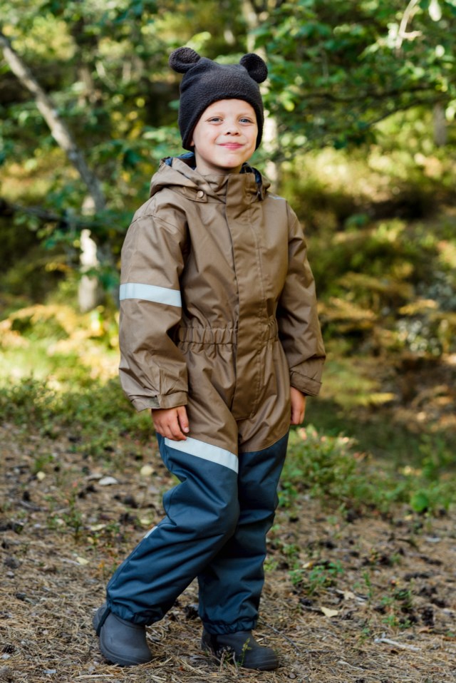 Ispark vinterdress barn 1-7 Brown Barn - 1