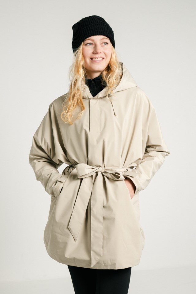 Svolvær isolerende skallponcho Beige Dame - 1